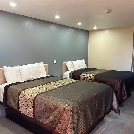California Inn Hotel And Suites Adelanto Us 395-3