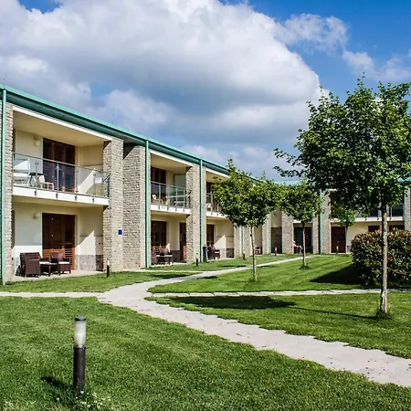 Chianti Village - Free Parking & Pool-3