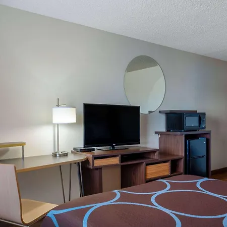 Super 8 By Wyndham Livingston Yellowstone-3
