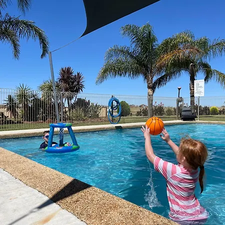 Kerang Holiday Park-3