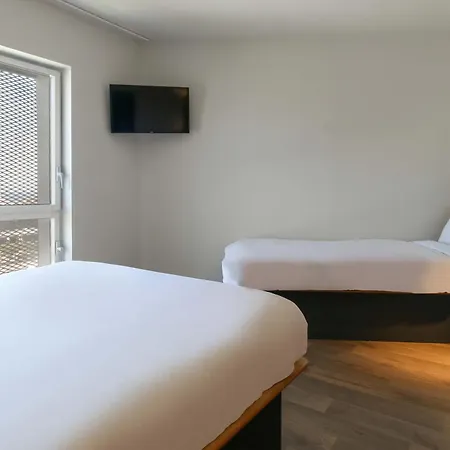 B&B Hotel Marseille Euromed-2