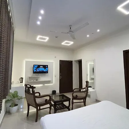 Hotel The Benz-3