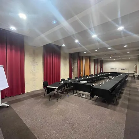 Hotellerie Saint Yves-2