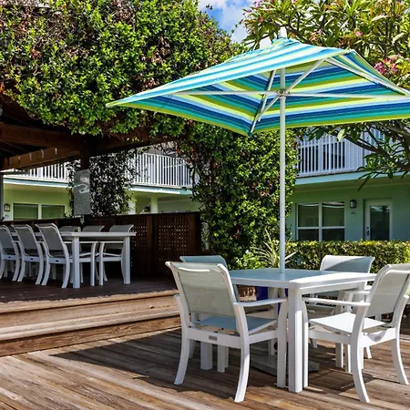 Sun Dek Beach House-3