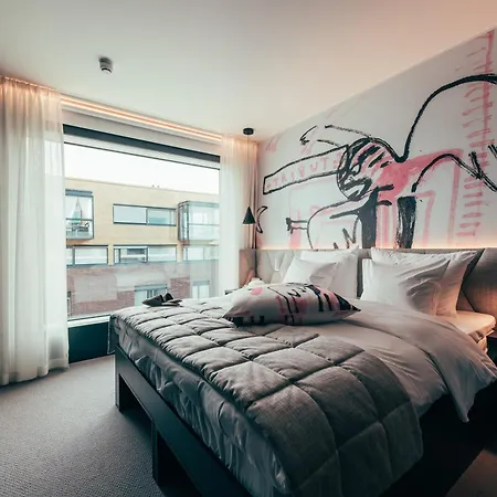 Hotel AX-3