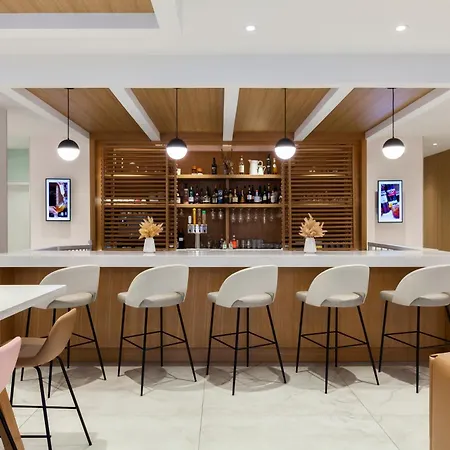 Strata Hotel-2