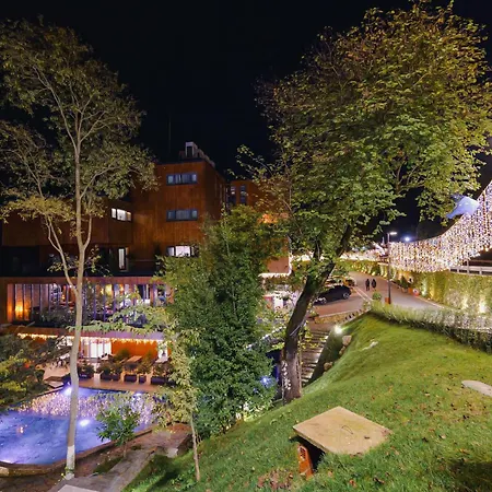 Hotel Uji Ftohte Tepelene-3