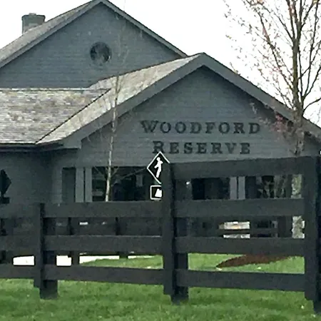 Charred Oaks Inn-2