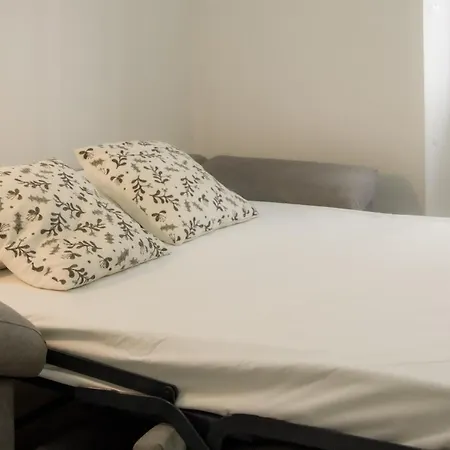 Catalina Suites Apartments Downtown Valencia-3