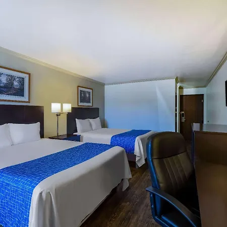 Travelodge By Wyndham Livingston-2