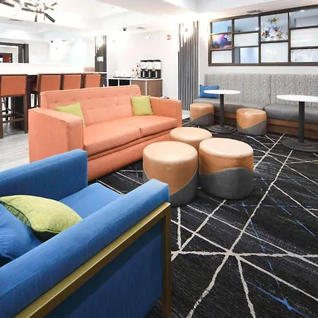 Hampton Inn Bryant-2