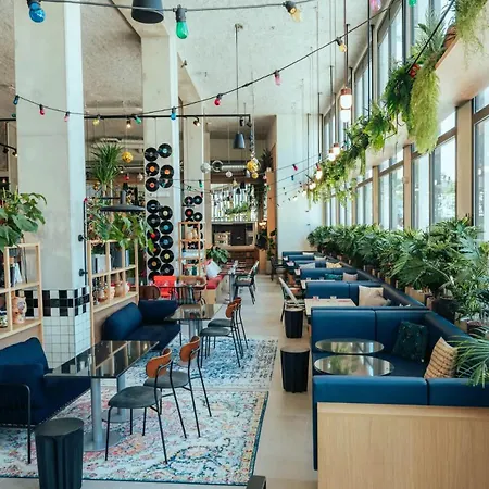 JOST Hotel Montpellier Centre St Roch-3