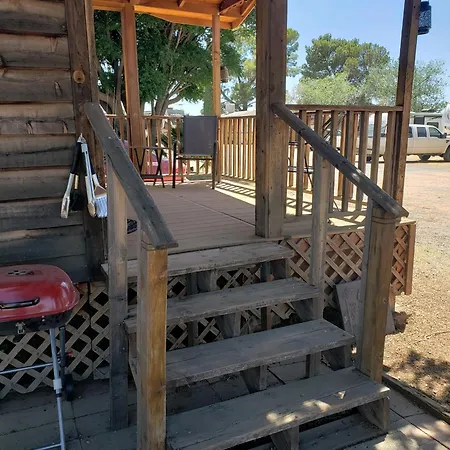 Stampede Cabin 3-2