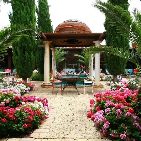 Hotel Boutique Palacio de la Serna-3