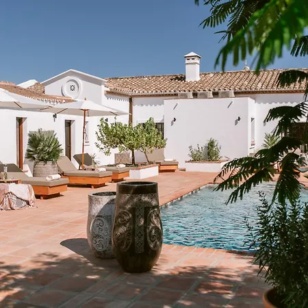 San Roque Suites De Monda-2