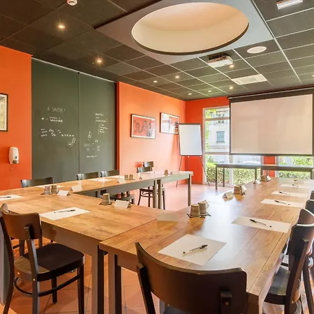B&B HOTEL Le Puy-en-Velay-2