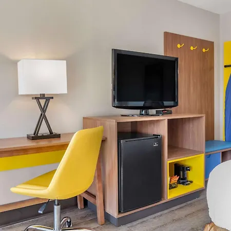 Days Inn & Suites By Wyndham Rocky Mount Golden East-2