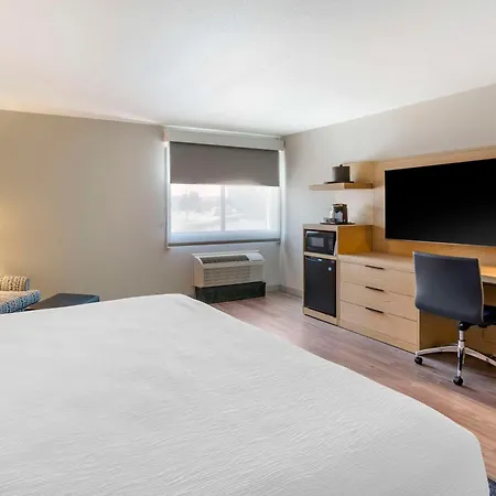 Best Western Plus Butte Plaza Inn-3