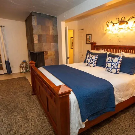 Old Ranch Inn - Adults Only 21 & Up-3
