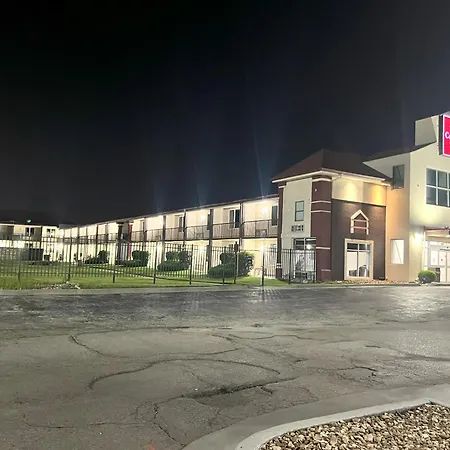 Countryside Suites Kansas City Independence I-70 East Sports Complex Hotel-2