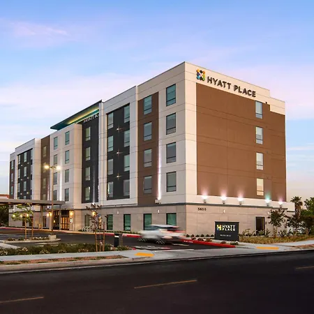 Hyatt Place Newark-Silicon Valley-2