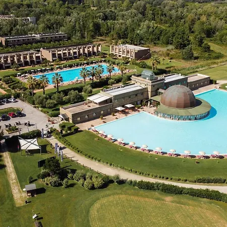 Cosmopolitan Golf & Beach Resort-2