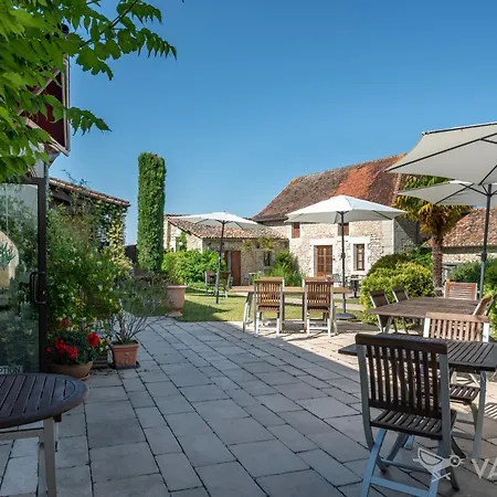 Le Pigeonnier Du Perron Hotel-3
