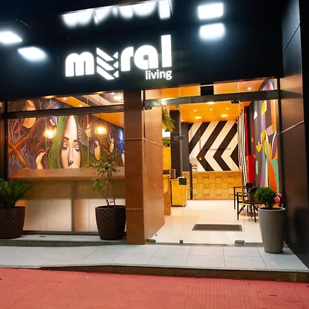 Mural Living Hotel Manaus-2
