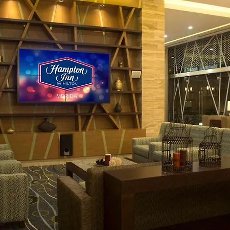 Hampton Inn By Hilton Merida-3