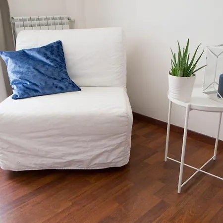 Domus Crescenzio - Guest House-3