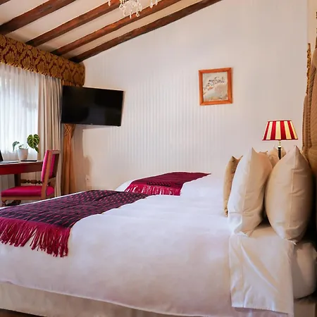 Uzhupud Garden Hotel & Lodge-3