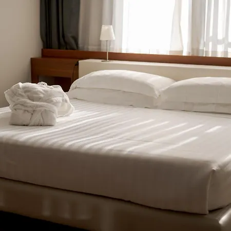 Cosmopolitan Hotel-2