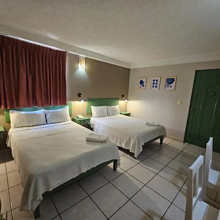 Hotel Punto Poza Rica-3