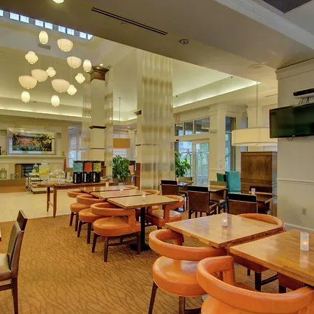 Hilton Garden Inn Norwalk-3
