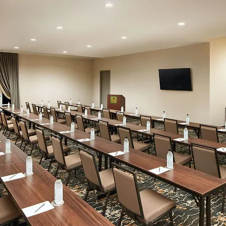 Embassy Suites Huntsville-2