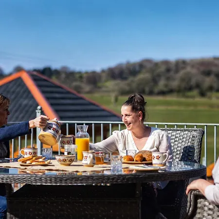 Dulrush Lodge Guest House, Restaurant And Self-Catering-2