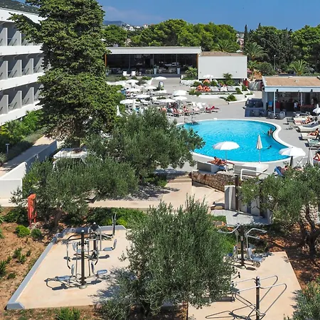 Pharos Hvar Bayhill Hotel-2