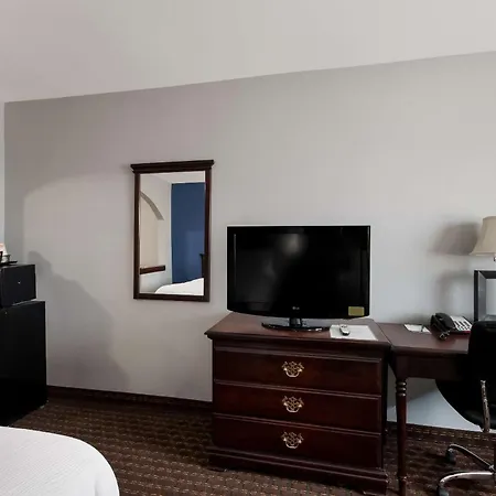 Quality Inn & Suites Oklahoma City North-2