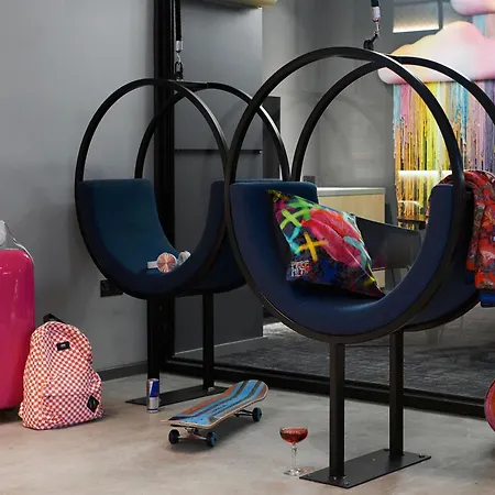 Moxy Manchester City Centre-2