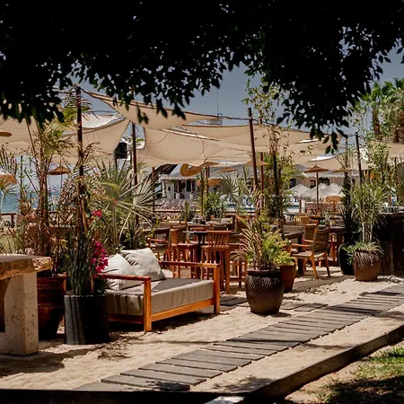 La Concha Beach Hotel & Club-3