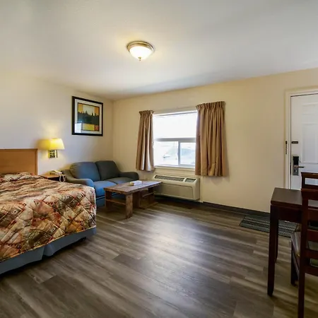 Canadas Best Value Inn Fort St John-3