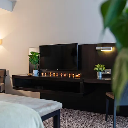 Hotel Avance-3
