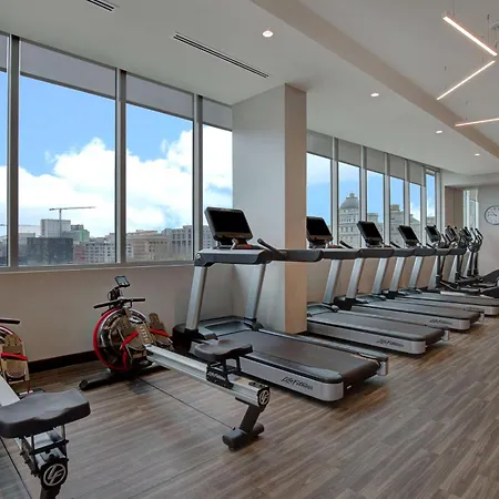 Hampton Inn Montreal Downtown, Qc-3