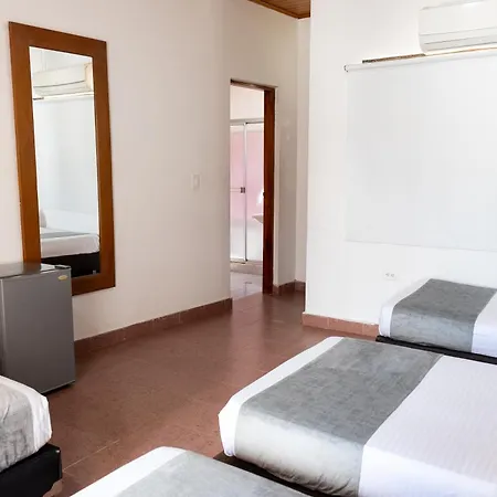 Hotel Corozal Plaza-3