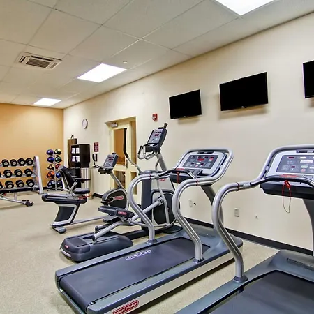 Hilton Garden Inn Ottawa Airport-3