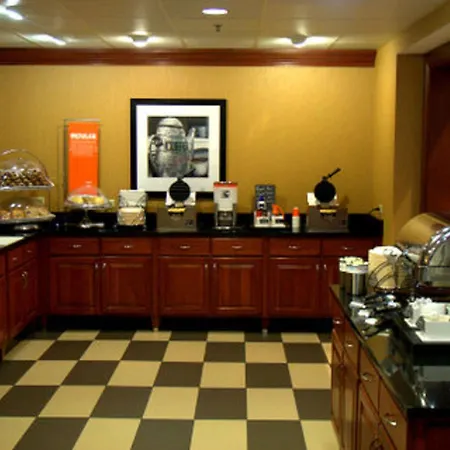 Hampton Inn & Suites, Springfield Sw-3