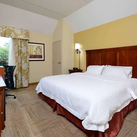 Hampton Inn Raleigh Capital Blvd North-3