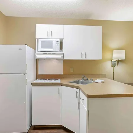 Extended Stay America Select Suites - Springfield - South-2