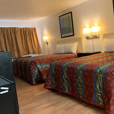 Economy Inn Of Holland-3