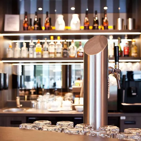 Hampton By Hilton Vienna Messe-3